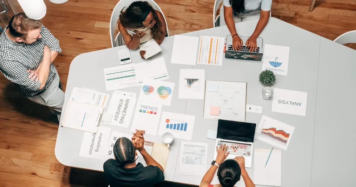 HubSpot Data Model Design 2026: Properties, Associations, and Reporting You Can Trust